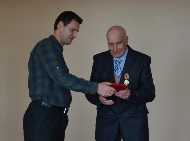 Работать и жить заводом