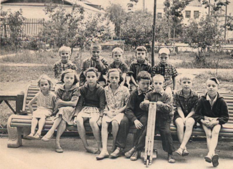 Яблоневое детство