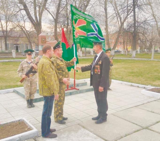 Из рук в руки