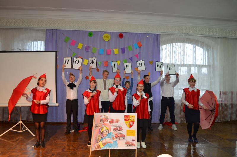 Звание дружинников с гордостью неся!