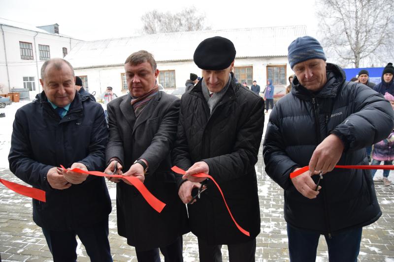 К лыжне готовы! Зовите зиму…