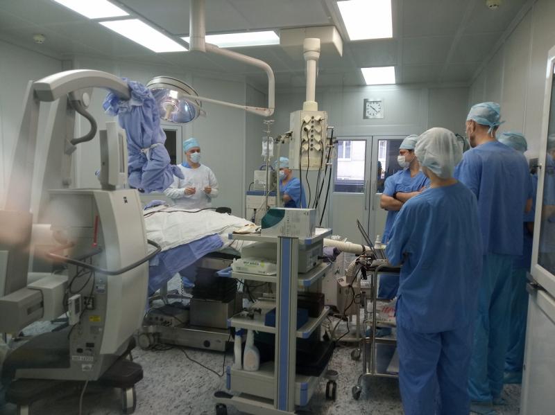 Свердловские нейрохирурги повысили свои профессиональные компетенции