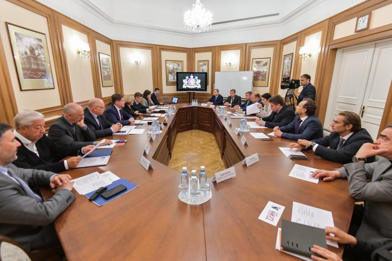 Поиск новых форм диалога между властями и жителями Среднего Урала стал ключевой темой Общественного политического совета при губернаторе