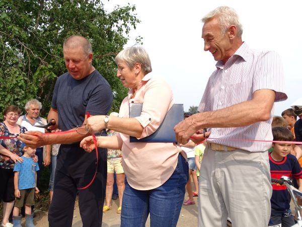 А над Таволгою — мост