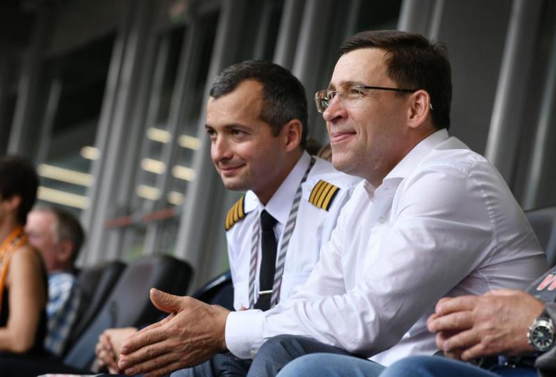 В благодарность за спасение людей