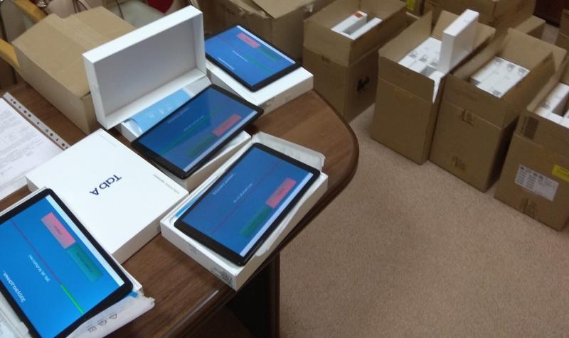 Планшеты - для обеспечения телемедицинских консультаций врачами скорой помощи области