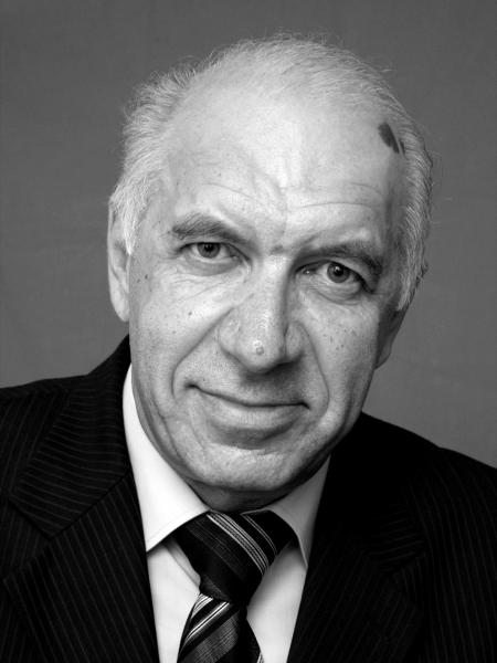 «Делами, не словами»