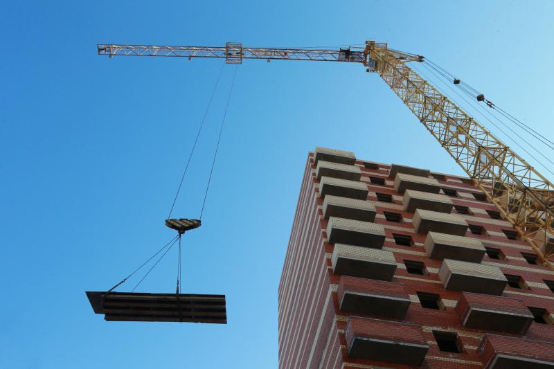 За четыре месяца введено почти 494 тысячи квадратных метров жилья