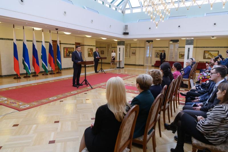 Премии лучшим профессорам, доцентам и преподавателям вузов