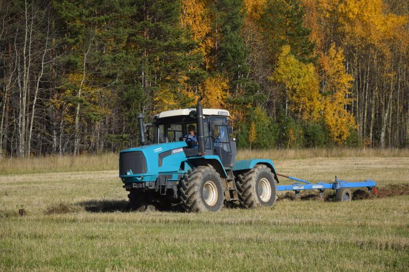 Родной земли тяжелый труд