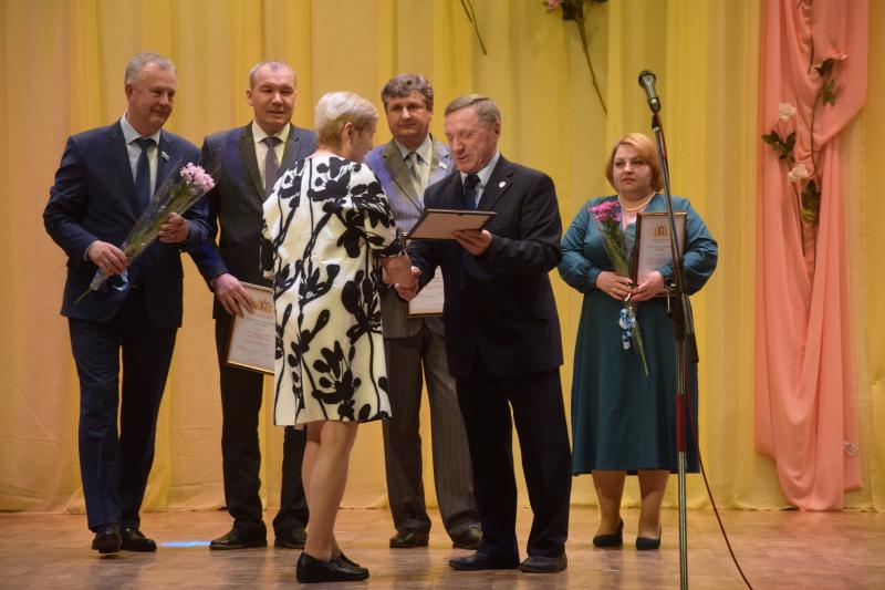 Множества наград различного уровня были удостоены невьянцы, служащие в органах местного самоуправления