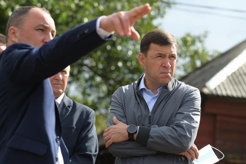 ЕВГЕНИЙ КУЙВАШЕВ ПРОВЕРИЛ, КАК ПОМОГЛИ ЖИТЕЛЯМ ПОДТОПЛЕННЫХ ДОМОВ