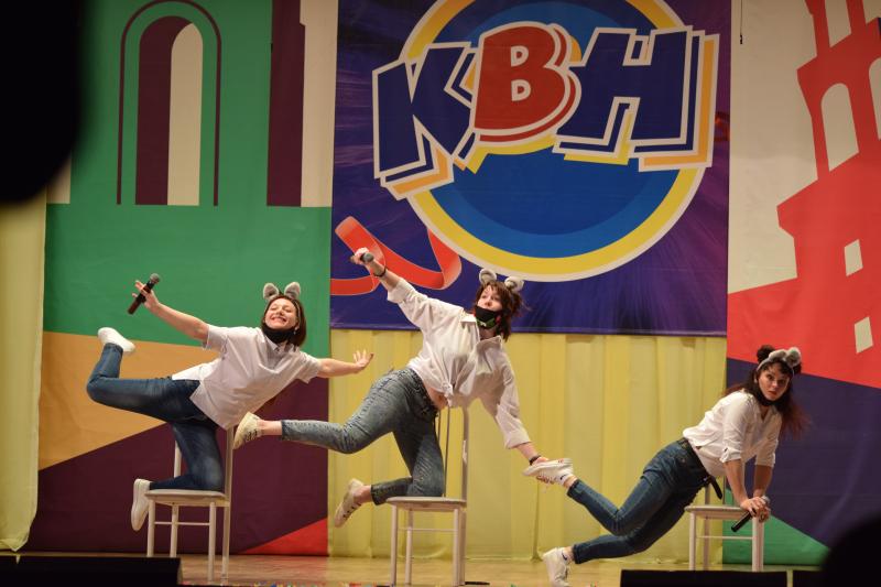 «Как наденешь маску — береги ее!..»