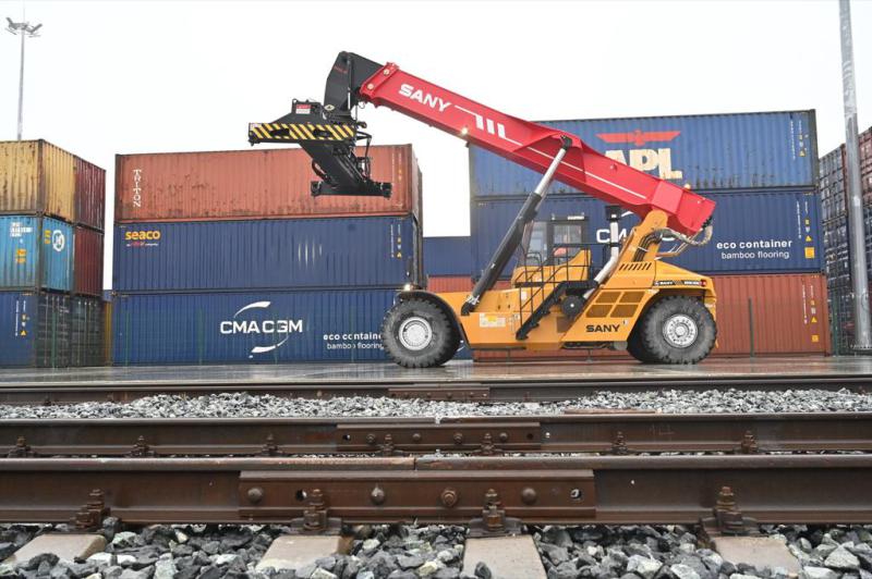 Игорь Левитин, Владимир Якушев и Евгений Куйвашев дали старт работе транспортно-логистического центра «Уральский»