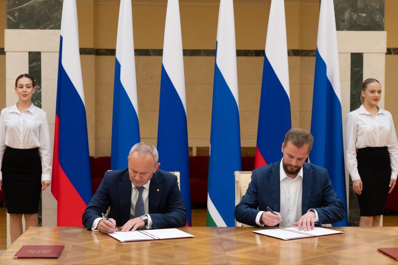 Свердловские власти договорились о развитии просветительского движения в регионе