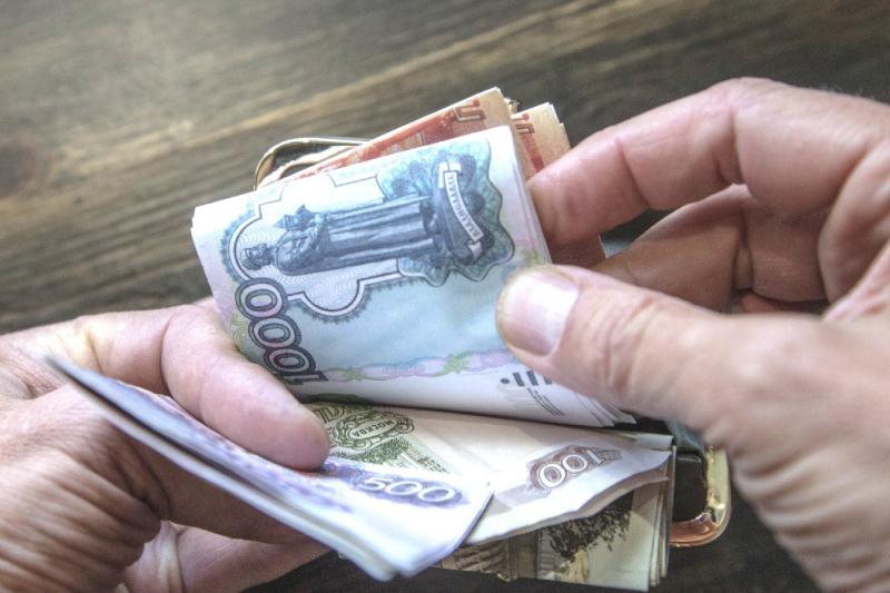 Госдума одобрила повышение МРОТ до 19 242 рублей