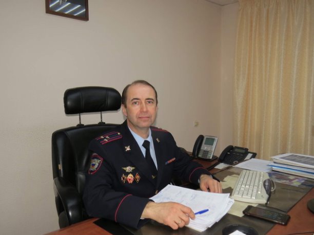 Начальник полиции слушает!