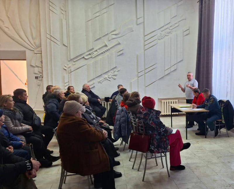 Собрание — общее, вопросы — серьезные