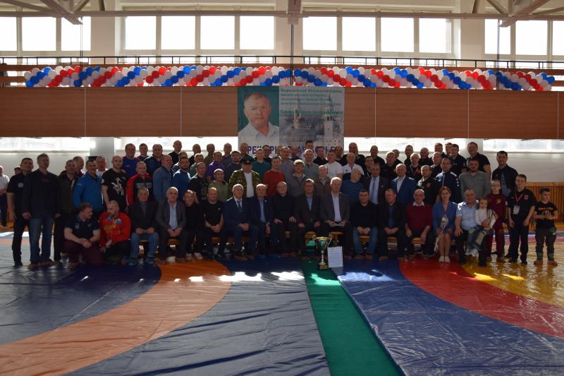 В честь двух юбилеев победы борцов