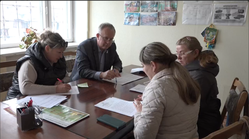 В большом селе — немалые проблемы