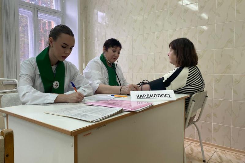 Более 220 жителей отдалённых территорий Свердловской области прошли обследование благодаря автопоезду здоровья «Добро в село»