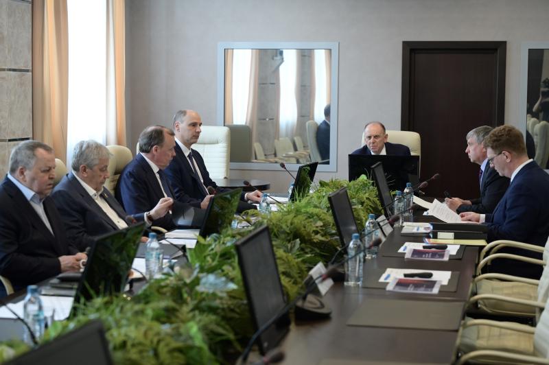 Денис Паслер обсудил с членами наблюдательного совета УрФУ усиление подготовки кадров для ключевых отраслей экономики региона