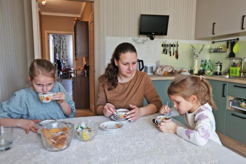 "Семейной ипотекой" на вторичку воспользовались около 2 тысяч семей