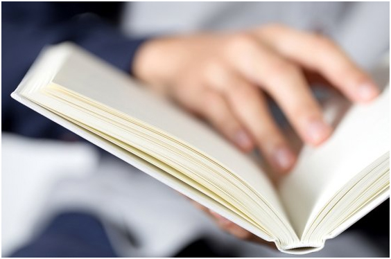 Юристы объяснили, зачем правительство утвердило список официальных словарей