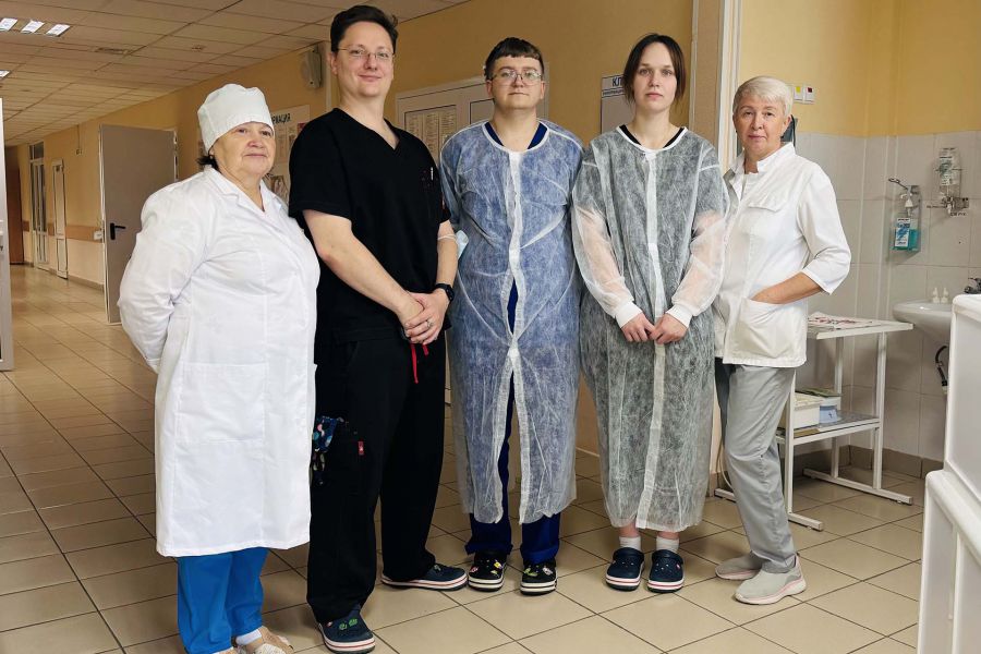 Врачи Свердловского госпиталя для ветеранов войн поставили на ноги пациента с помощью отечественного импланта и 3D-технологий