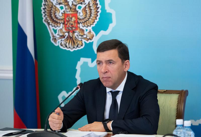 Евгений Куйвашев поручил оперативно подготовить комплексную программу по привлечению врачей в свердловские больницы